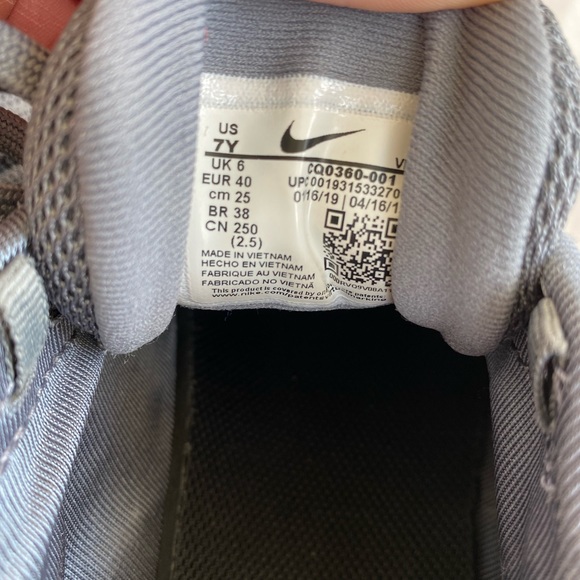 Nike Air Max 720 BG Cool Grey Size 7Y or Womens Size 8 - Picture 4 of 4